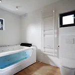 Rezerwat Sauna - Balia - Hot Tube - Jacuzzi - Basen - Klimatyzacja - Kominek Wielin