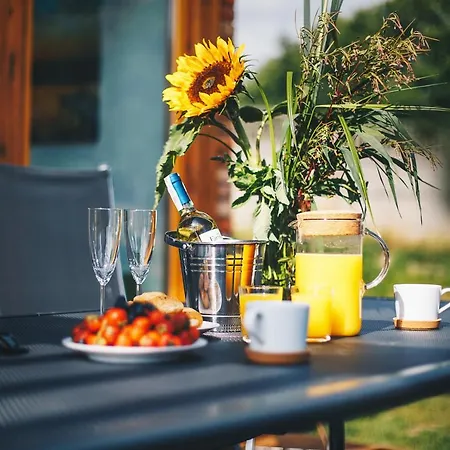 Rezerwat Sauna - Balia - Hot Tube - Jacuzzi - Basen - Klimatyzacja - Kominek Gerendaház Wielin