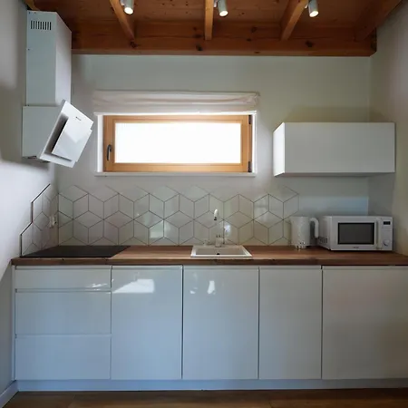 山林小屋 Rezerwat Sauna - Balia - Hot Tube - Jacuzzi - Basen - Klimatyzacja - Kominek