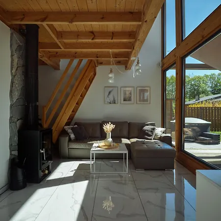 山林小屋 Rezerwat Sauna - Balia - Hot Tube - Jacuzzi - Basen - Klimatyzacja - Kominek *