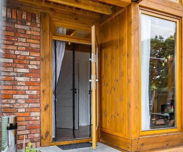 Rezerwat Sauna - Balia - Hot Tube - Jacuzzi - Basen - Klimatyzacja - Kominek Lodge Wielin